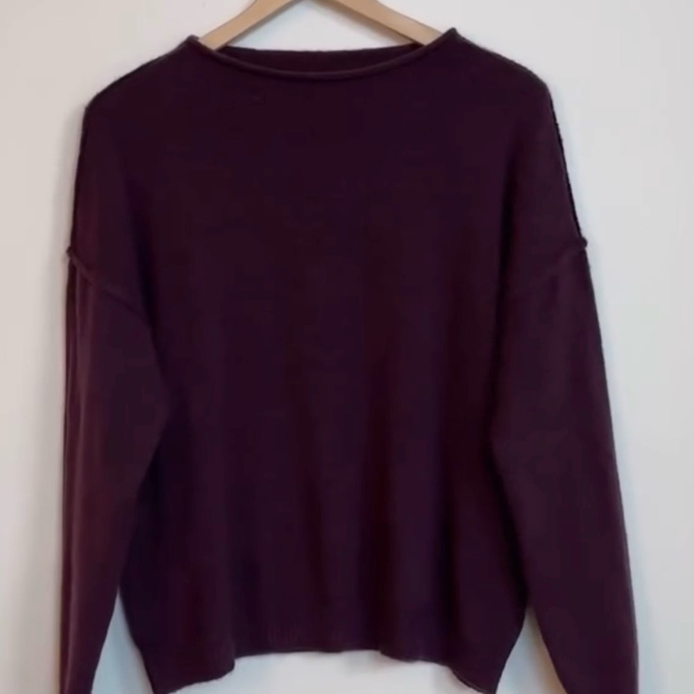 nuuds Women's cozy knit mock neck Sweater in Plum